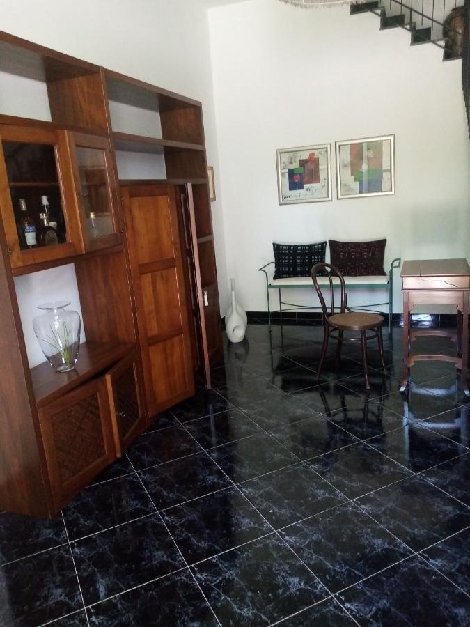 Mamena Acomodação com café da manhã Paestum Exterior foto